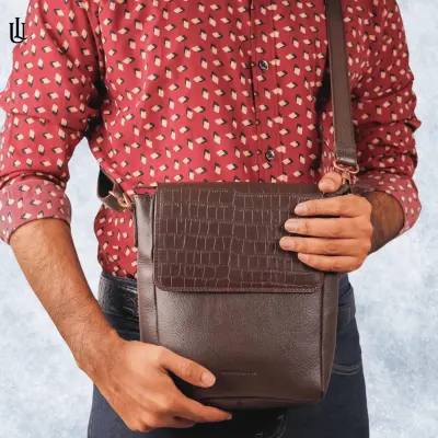 Wade Sling Bag – Chocolate