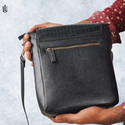 Wade Sling Bag – Black secondary