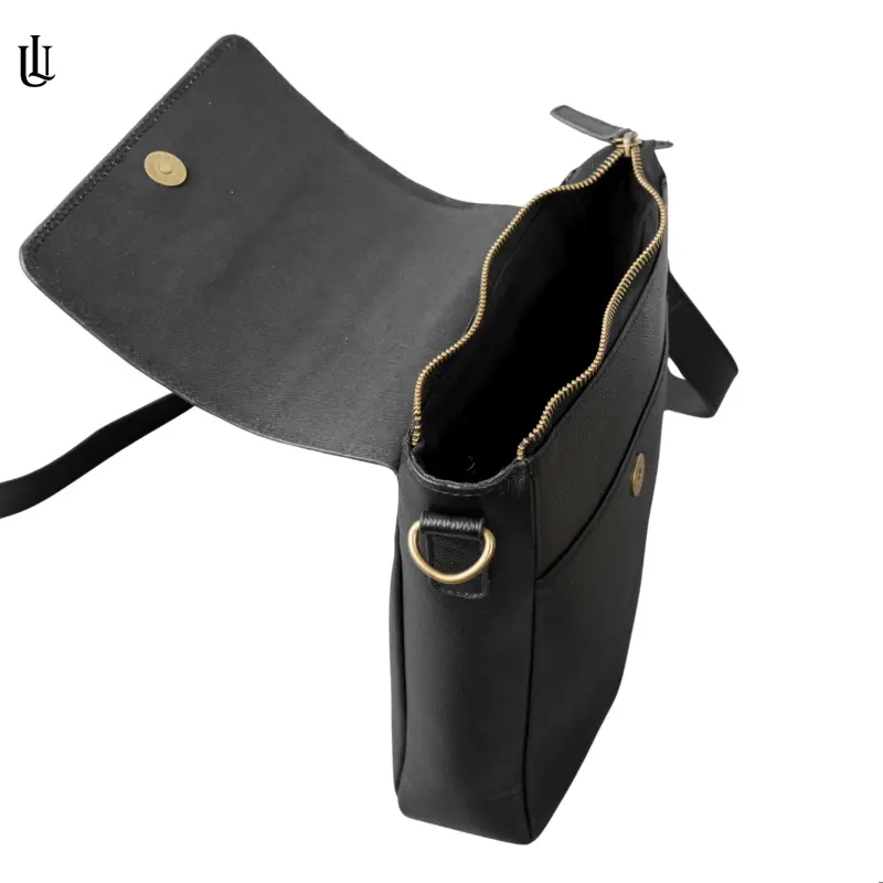 Wade Sling Bag – Black