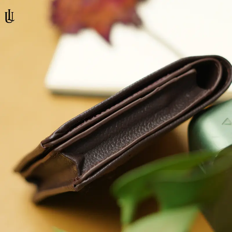 Matt Mini Wallet – Chocolate